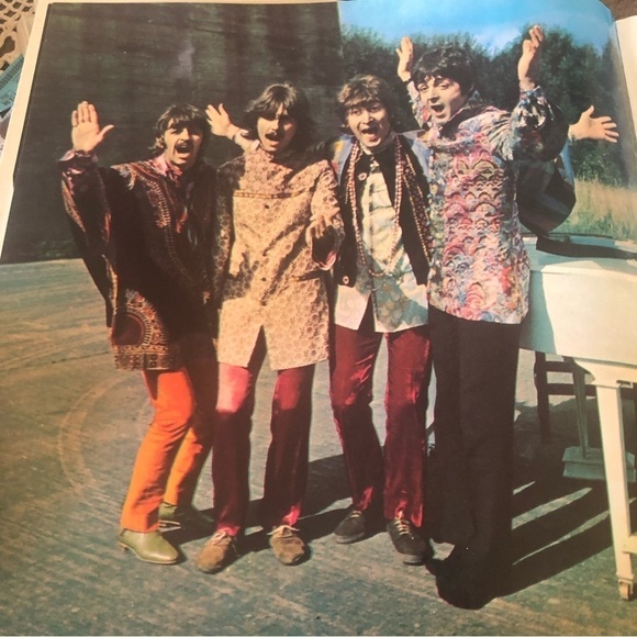 Beatles Magical Mystery Tour Album Penny Lane Strawberry Fields 24 Page Book - Picture 16 of 16